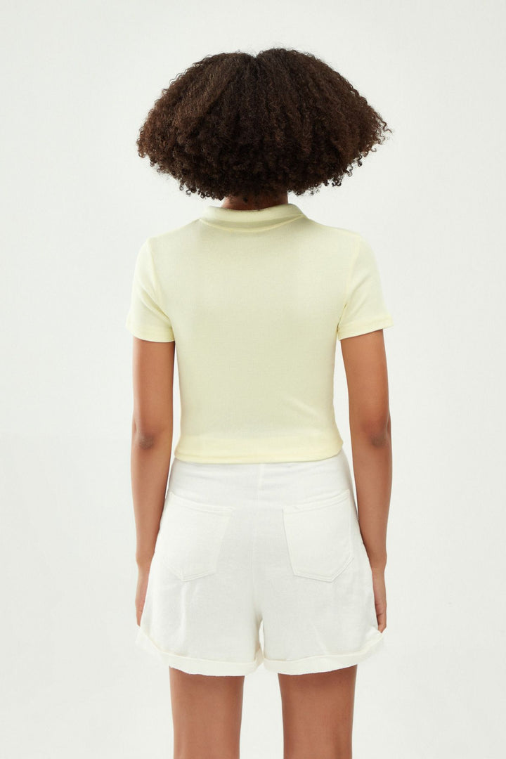 Polo Yaka Crop Bluz Sarı
