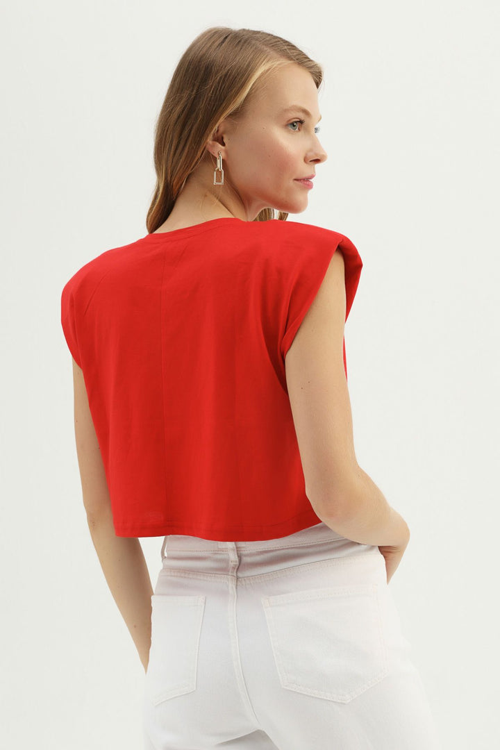 Vatkalı Aksesuarlı Crop Tişört Kırmızı
