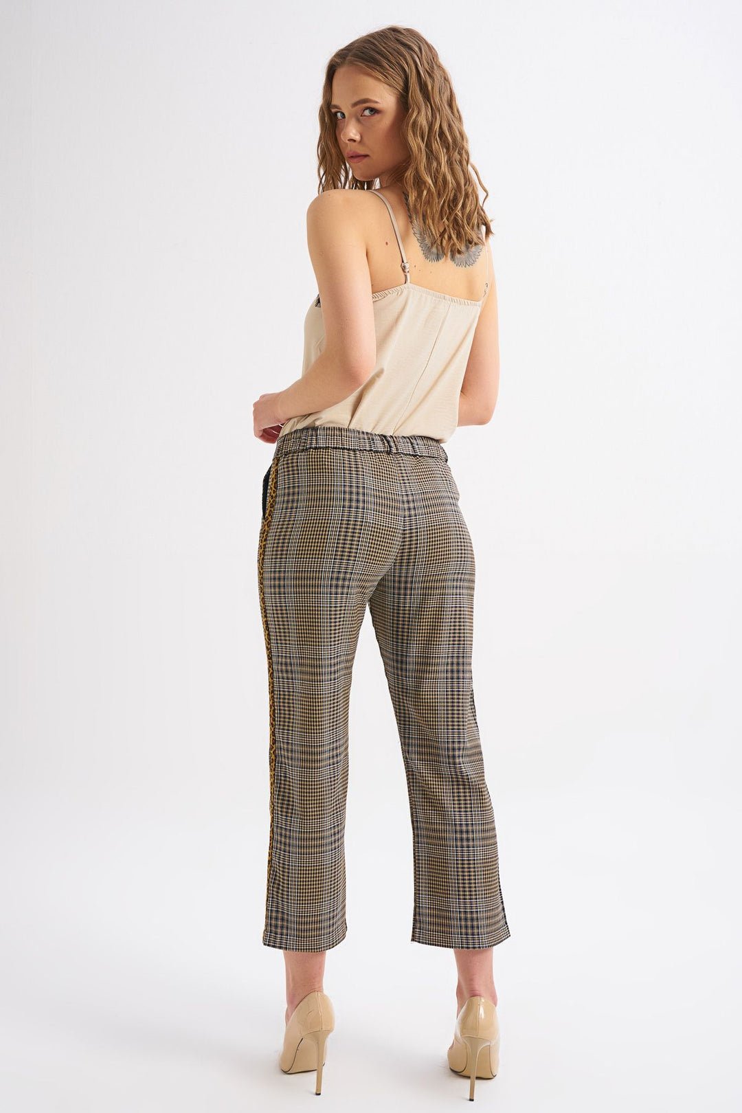 Şerit Detaylı Çizgili Pantolon Siyah