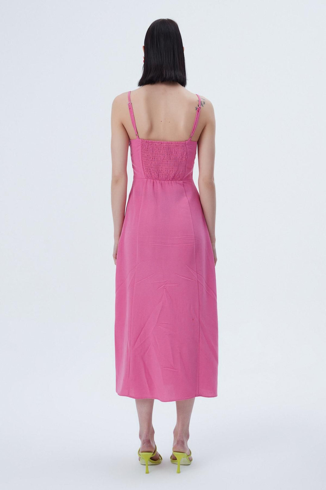 Göğüs Dekolteli Askılı Uzun Elbise Pembe