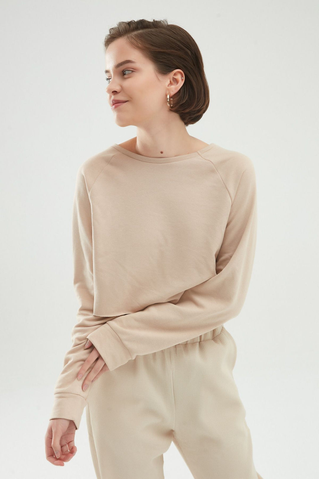 Low Back Sweatshirt Beige