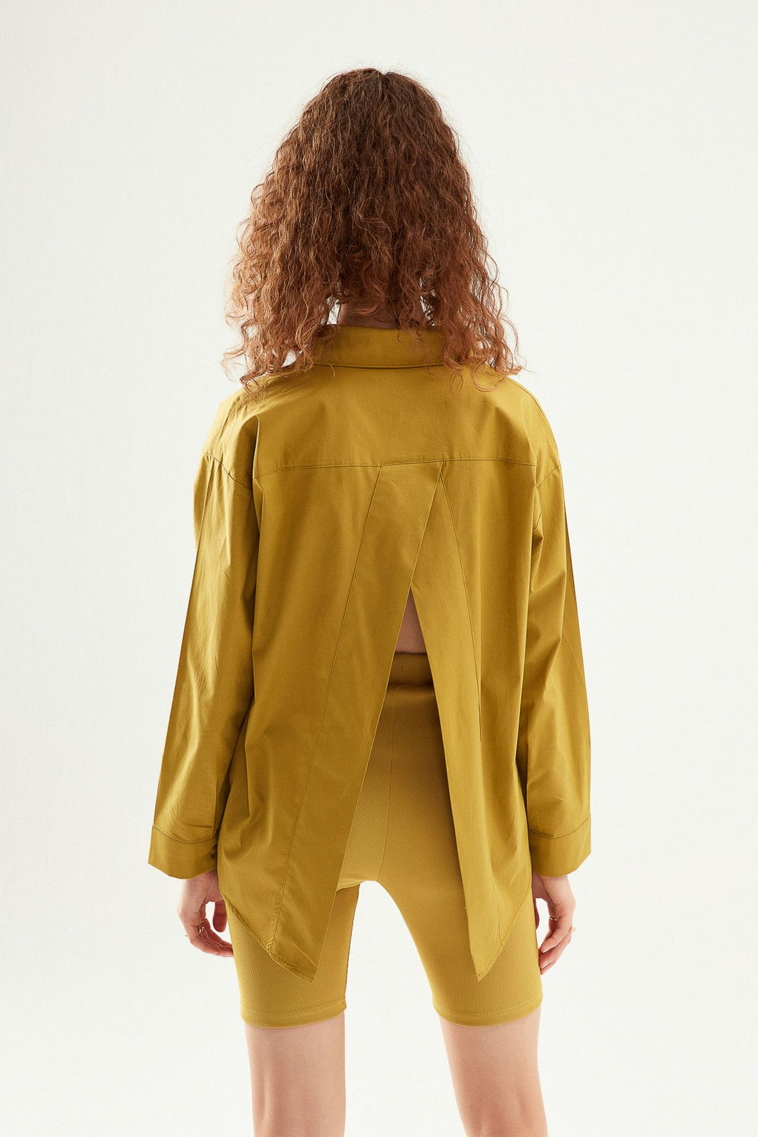 Low Back Oversize Shirt Olive