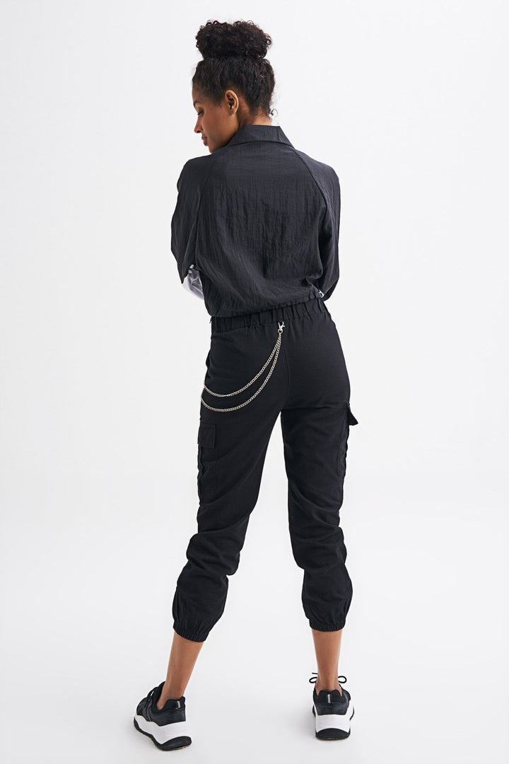 Cargo Pocket Chain Detailed Trousers Black