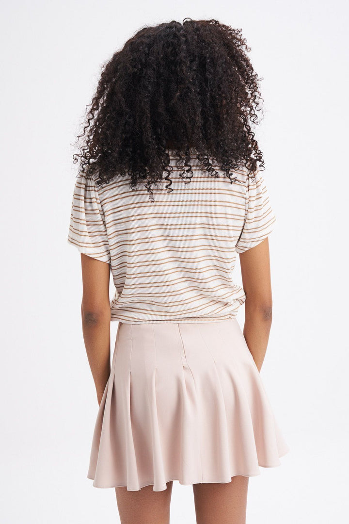 Patch Detaylı Tişört Kahverengi