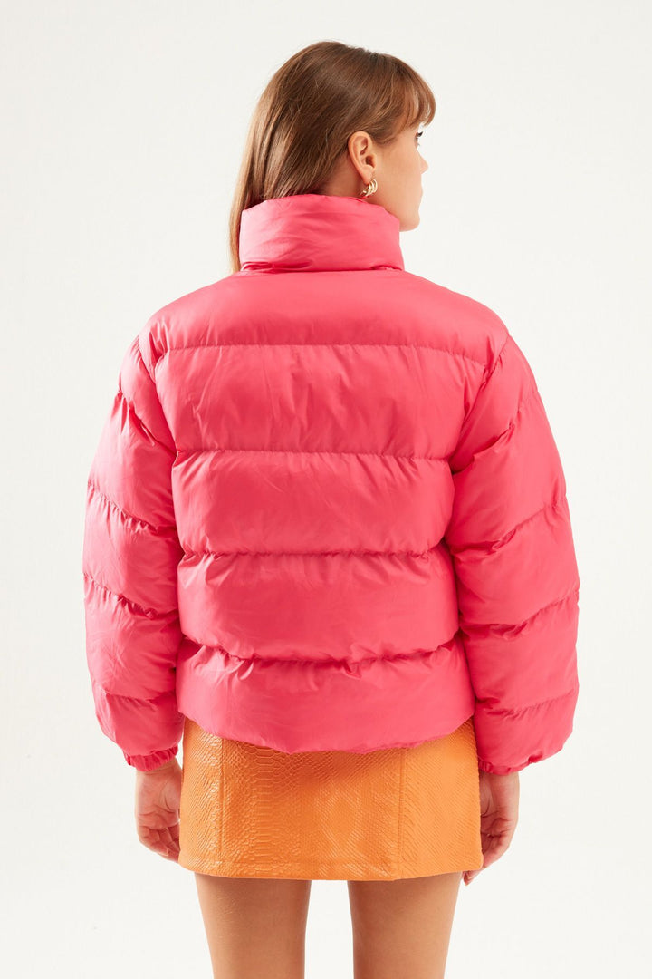 Kısa Şişme Mont Fuşya