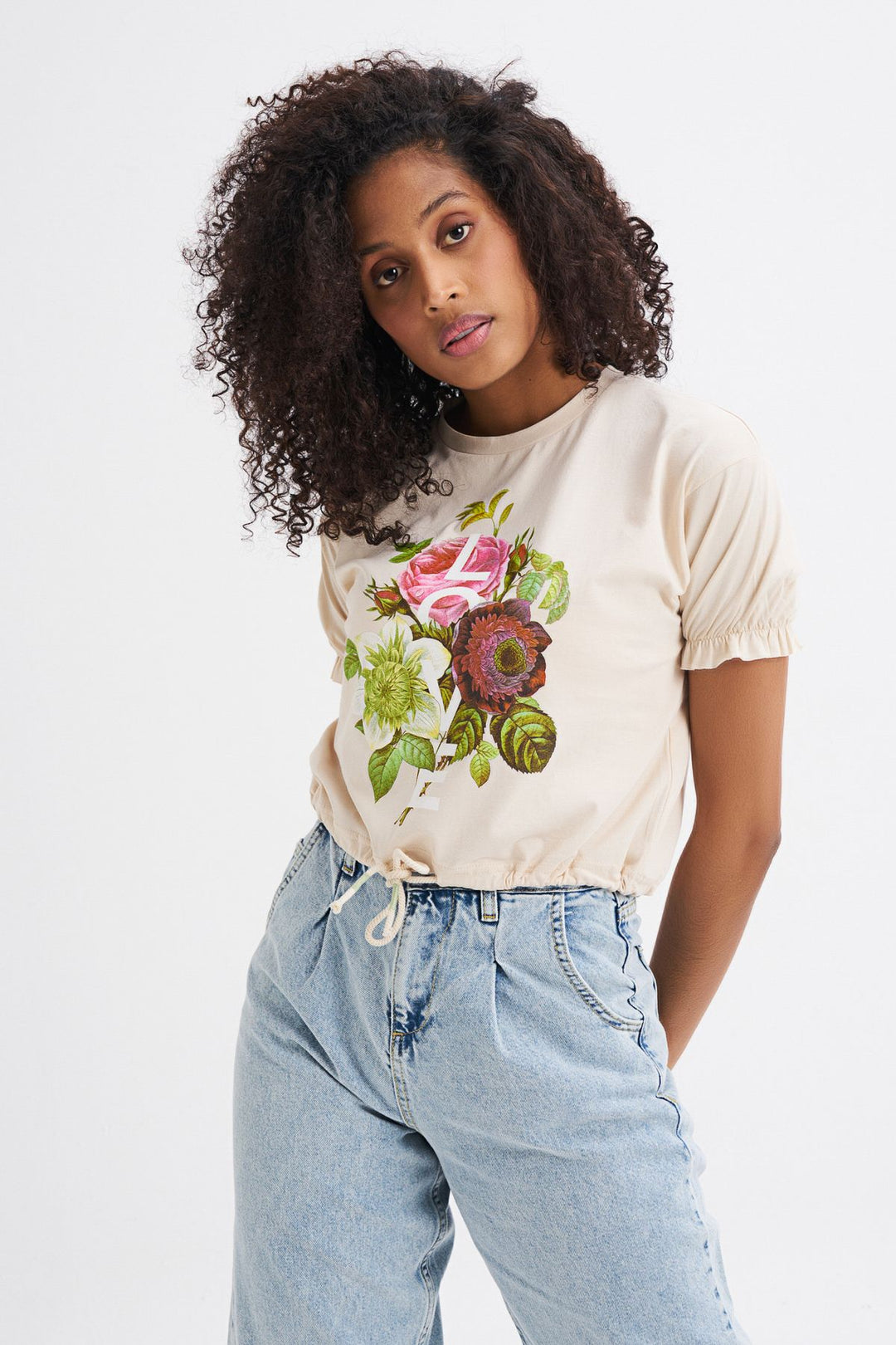 Önü Bağlamalı Kolları Fırfır Lastikli Tişört Açık Bej