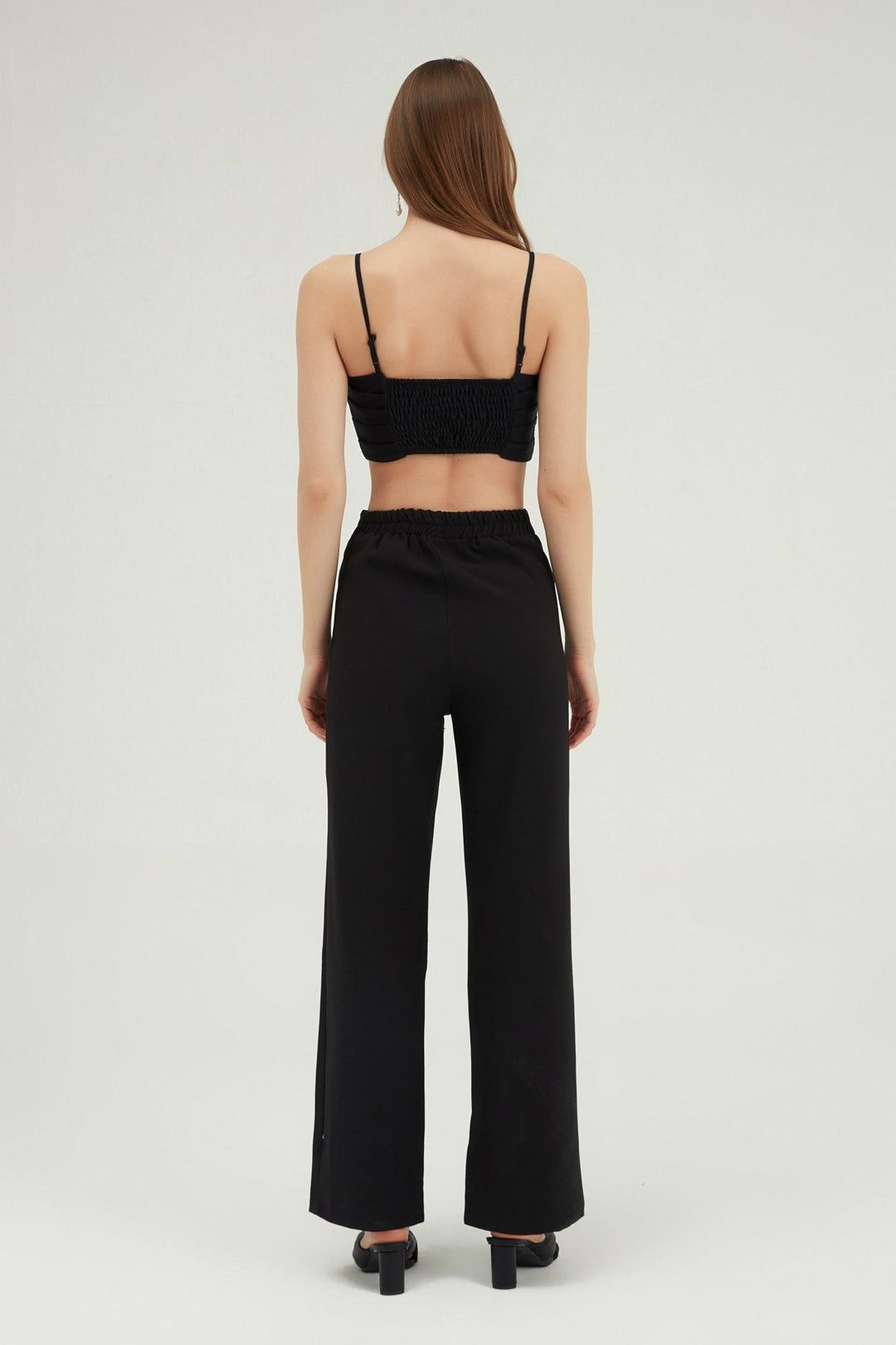 Beli Zincir Detaylı Pantolon Siyah