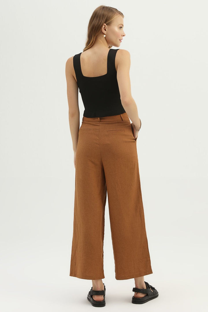 Linen Loose Trousers Brown
