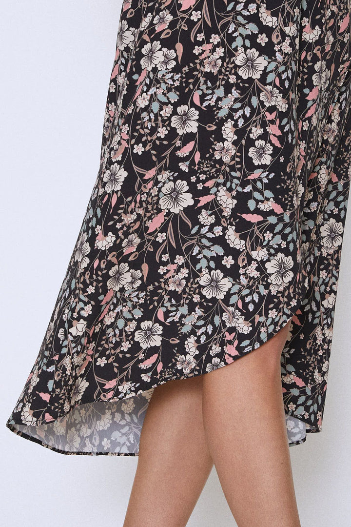 Floral Patterned Wrap Skirt Black
