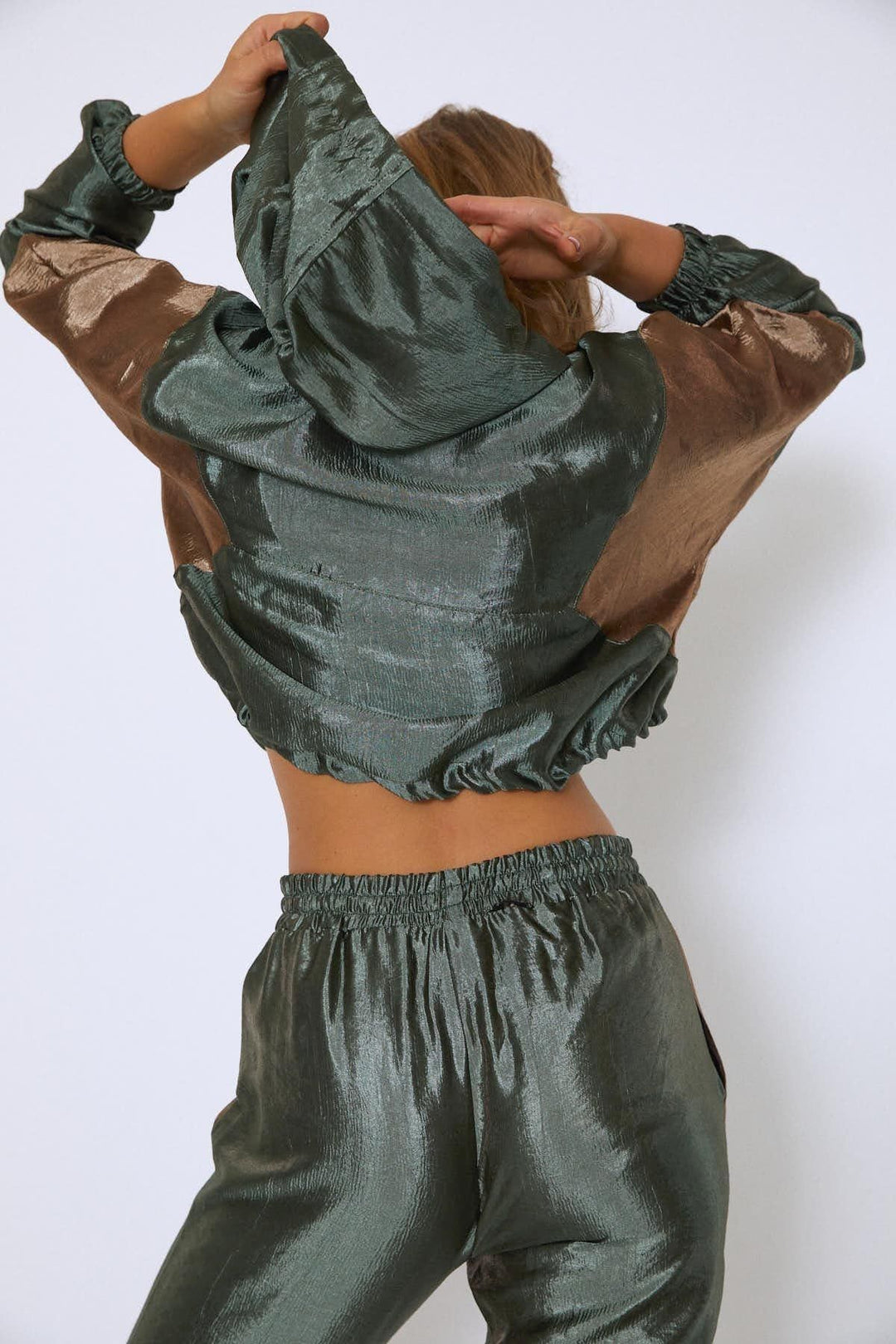 Hooded Shiny Sweatshirt Khaki