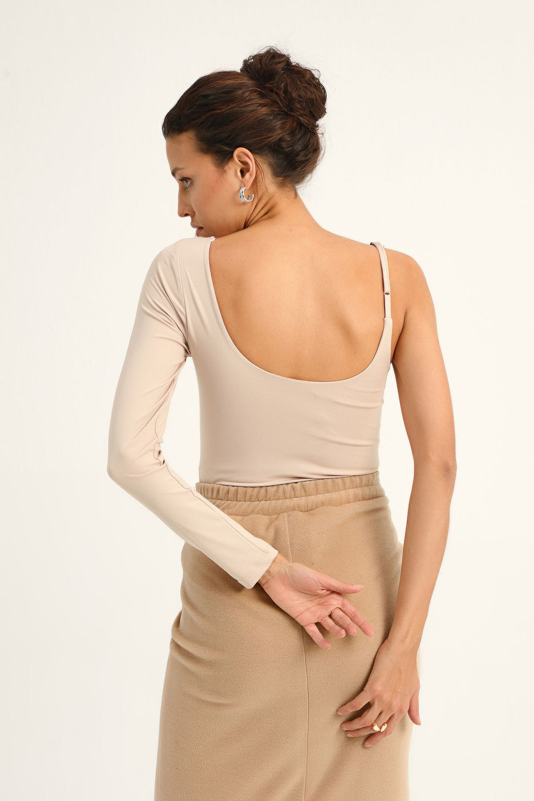 Asymmetric Sleeve Bodysuit Beige