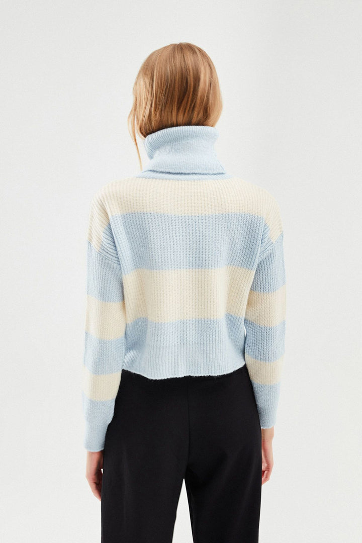Striped Knitwear Sweater Baby Blue