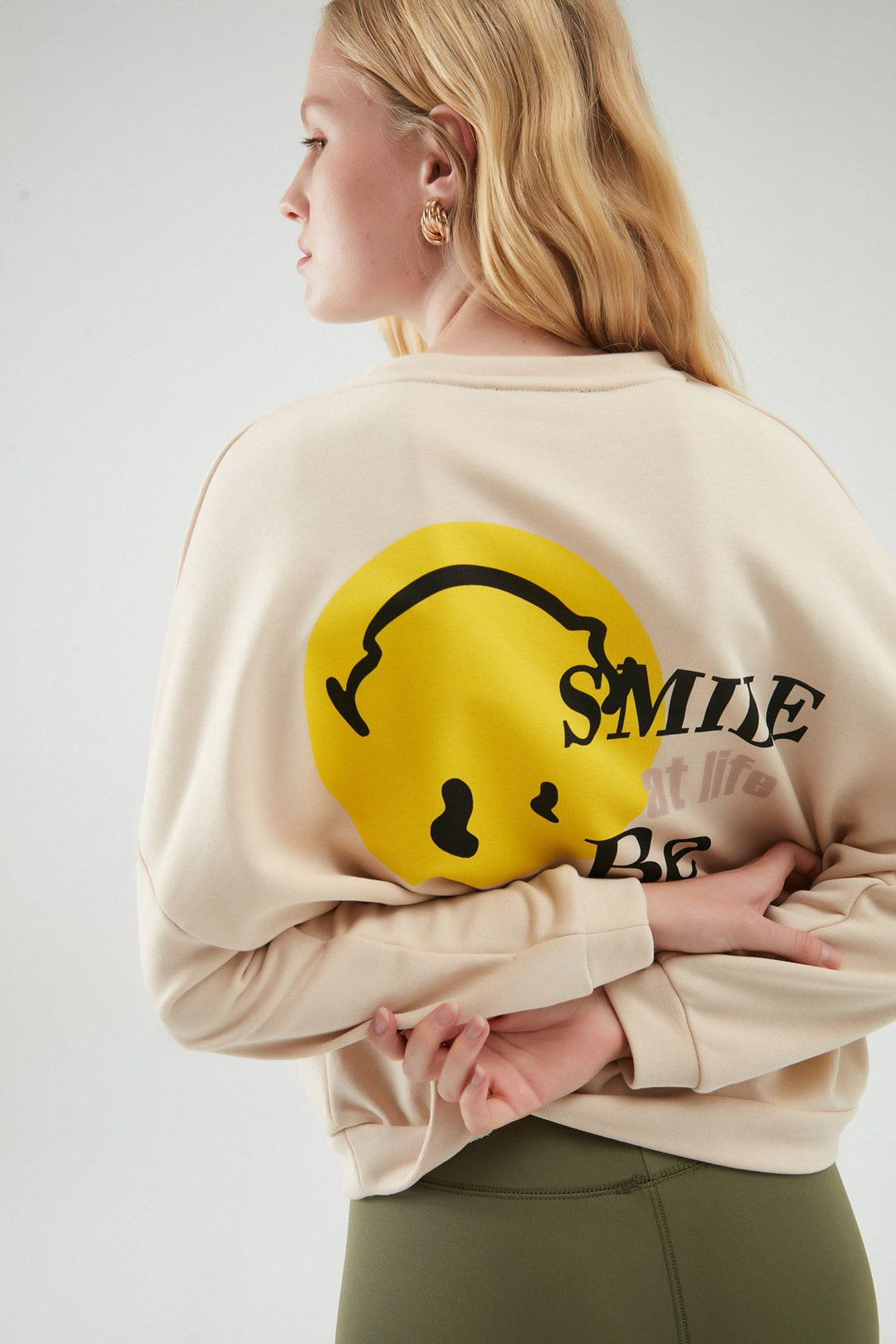 Arkası Baskılı Sweatshirt Bej