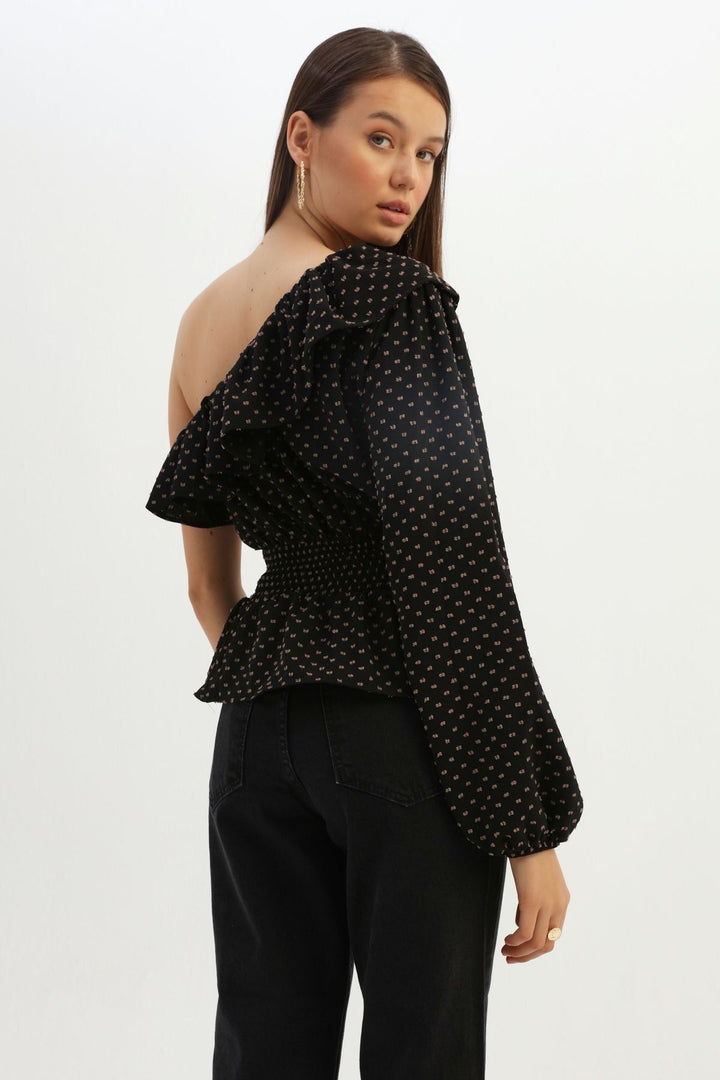 Volanlı Gipeli Tek Omuz Bluz Siyah