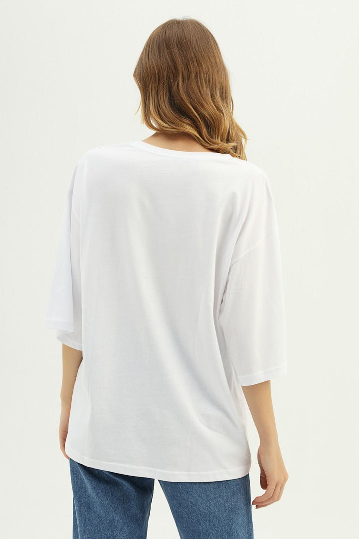 V Yaka Truvakar Kol Tişört Beyaz