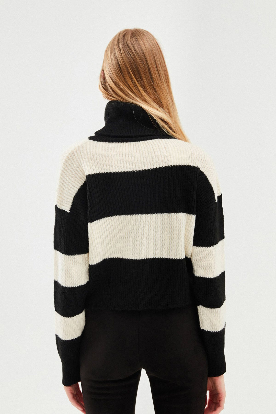 Çizgili Triko Kazak Siyah