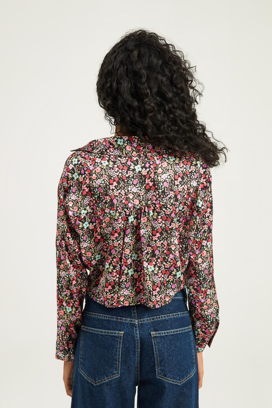 Önden Bağlamalı Çiçekli Gömlek Siyah