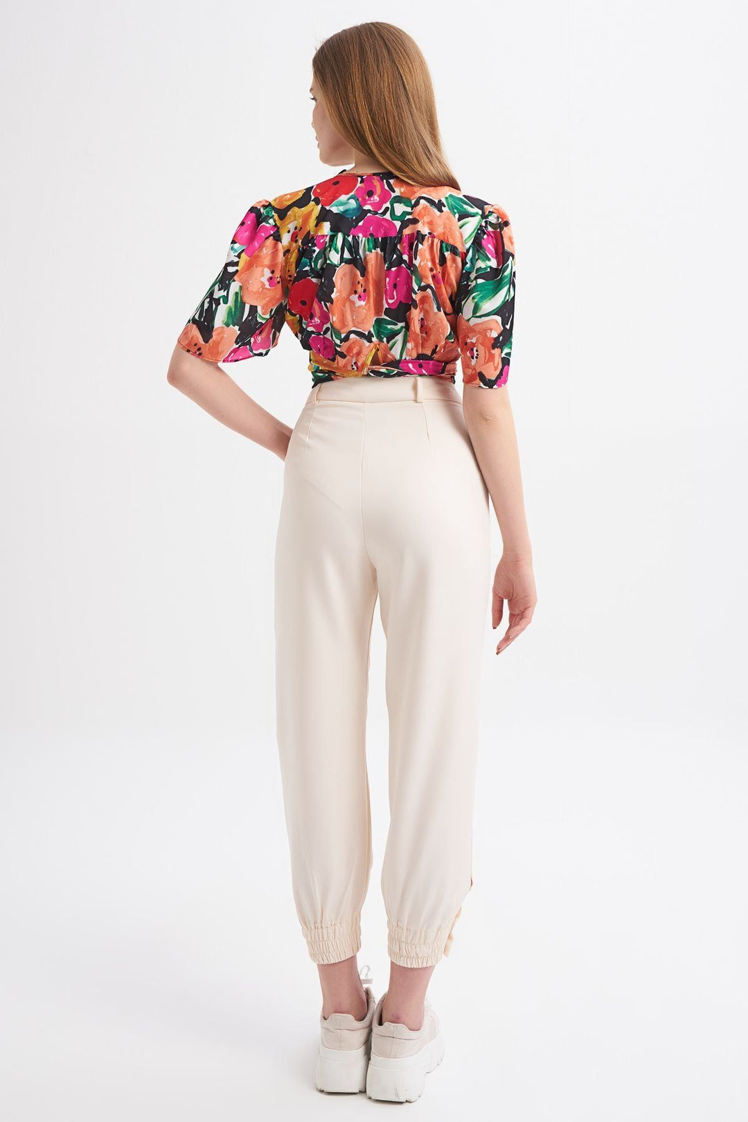 Paçası Çıtçıtlı Jogger Pantolon Kemik