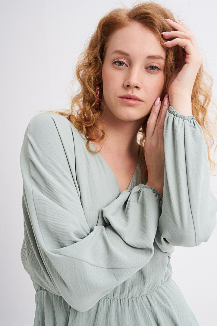 V Neck Midi Dress Mint