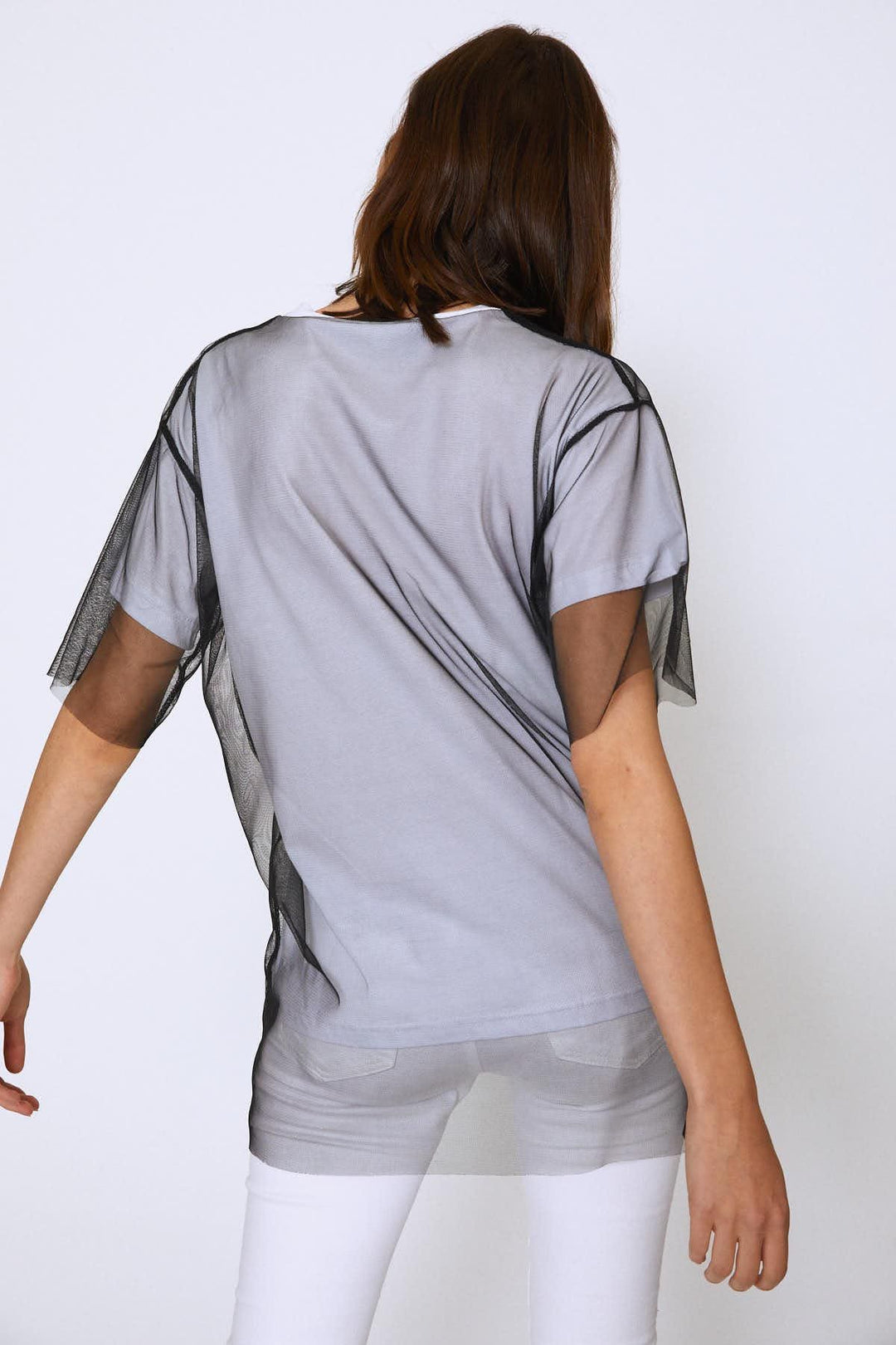 Üzeri Tüllü Baskılı Uzun Tişört Beyaz