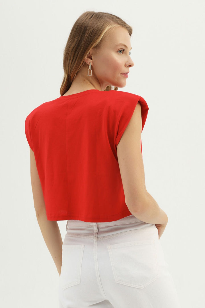 Vatkalı Aksesuarlı Crop Tişört Kırmızı