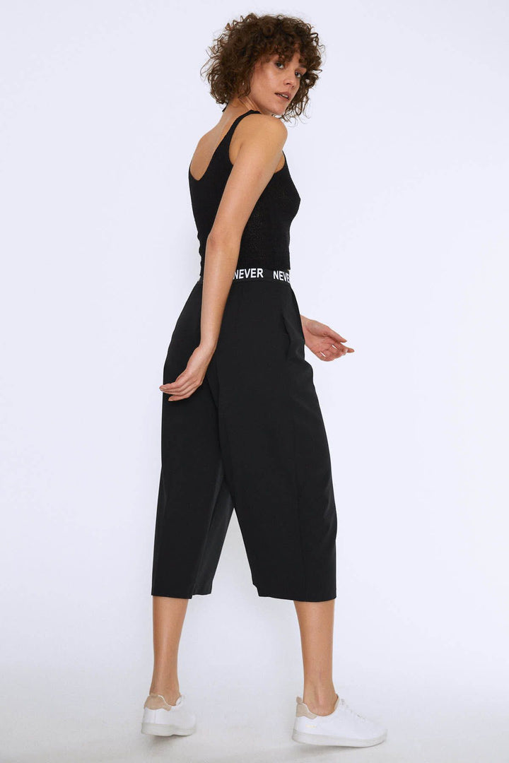 Strap V Neck Knitwear Black