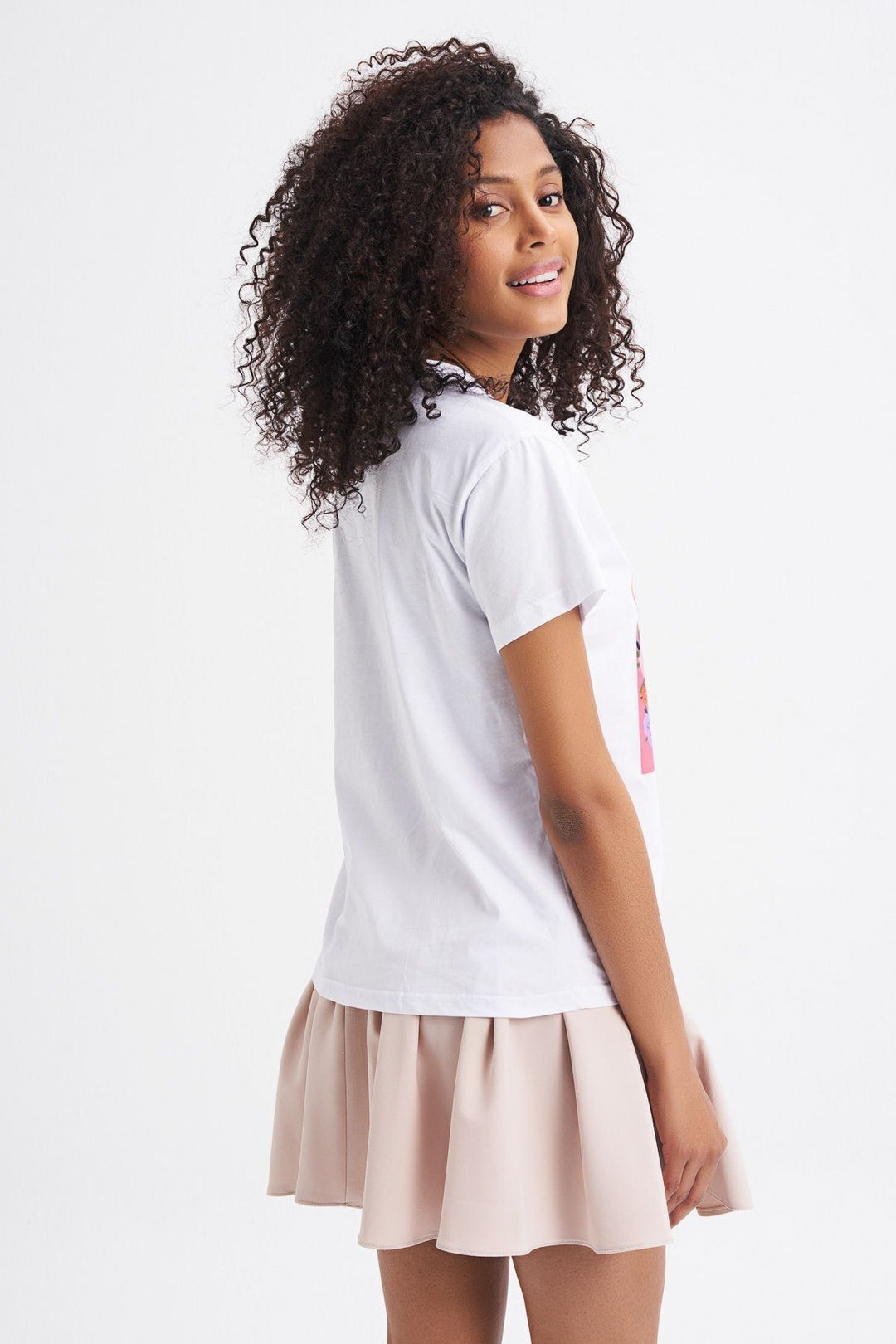 Çiçek Baskılı Tişört Beyaz