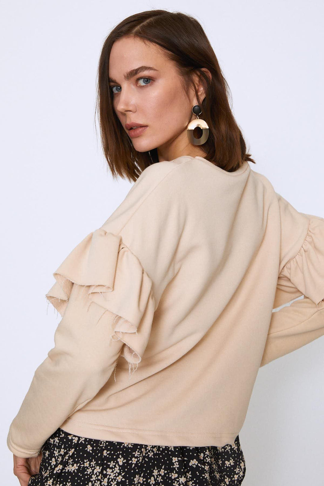 Crew Neck Sleeves Frilly Sweatshirt Beige