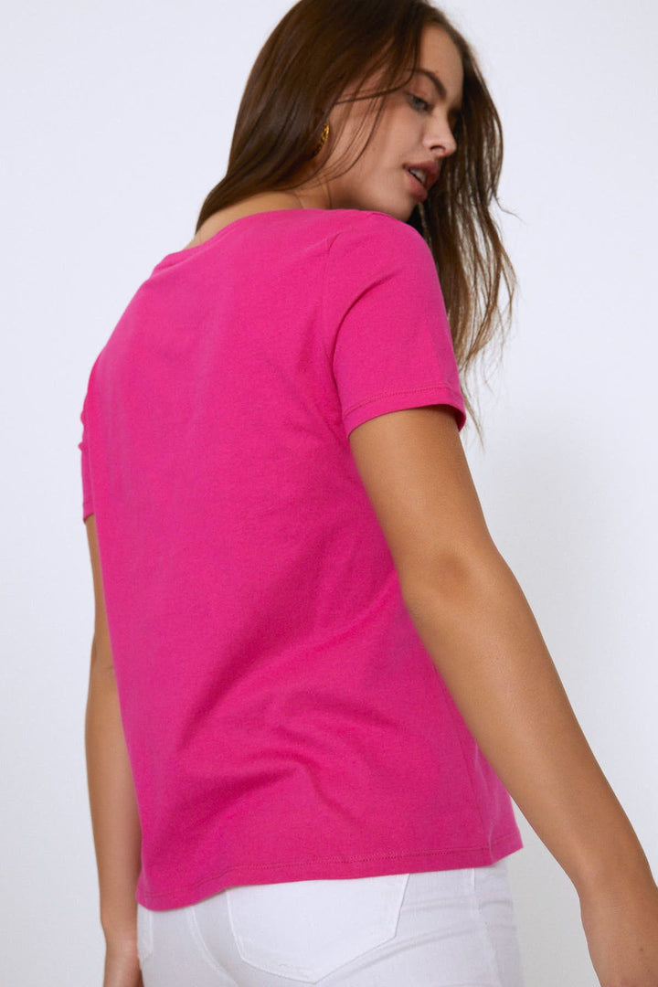 V Yaka Basic Tişört Fuşya