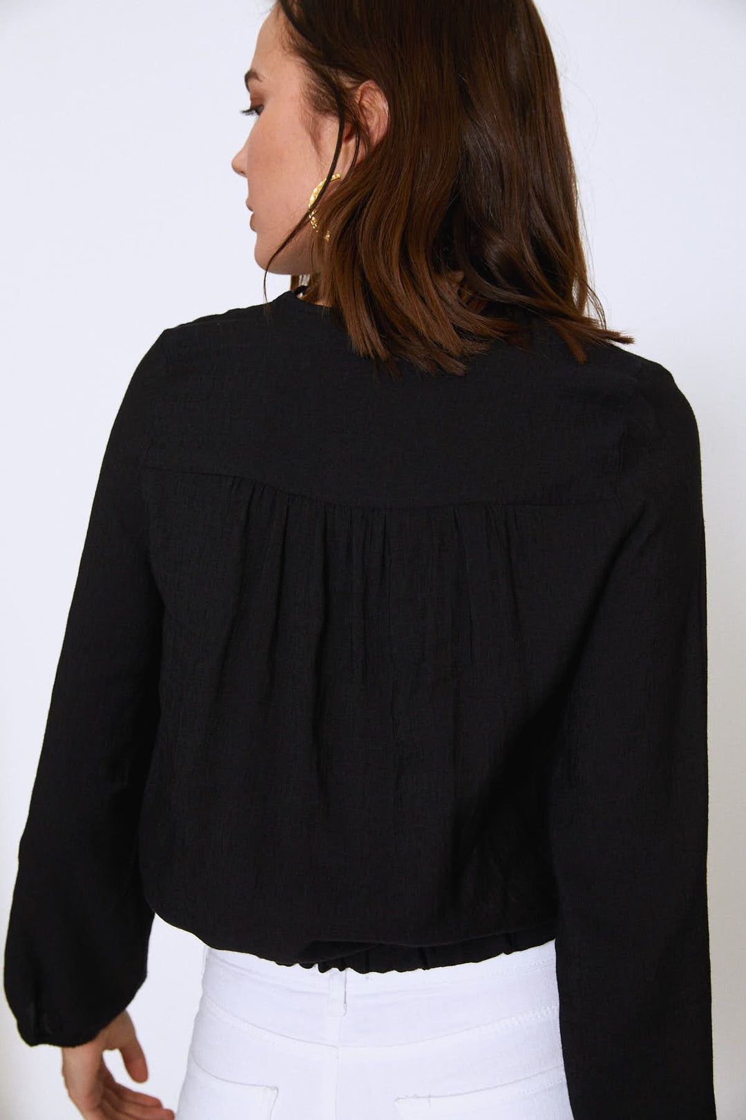 Beli Büzgülü Bağlamalı V Yaka Gömlek Siyah