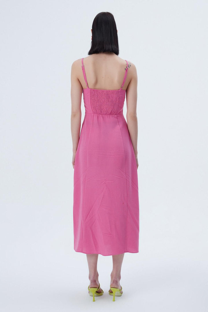 Göğüs Dekolteli Askılı Uzun Elbise Pembe