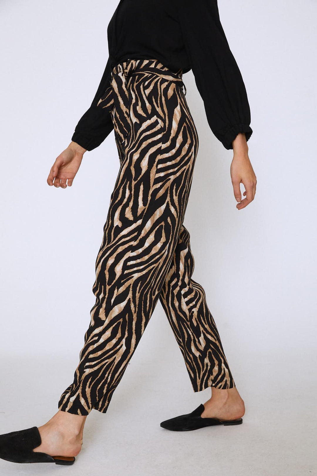 Zebra Patterned Waist Belted Trousers Black