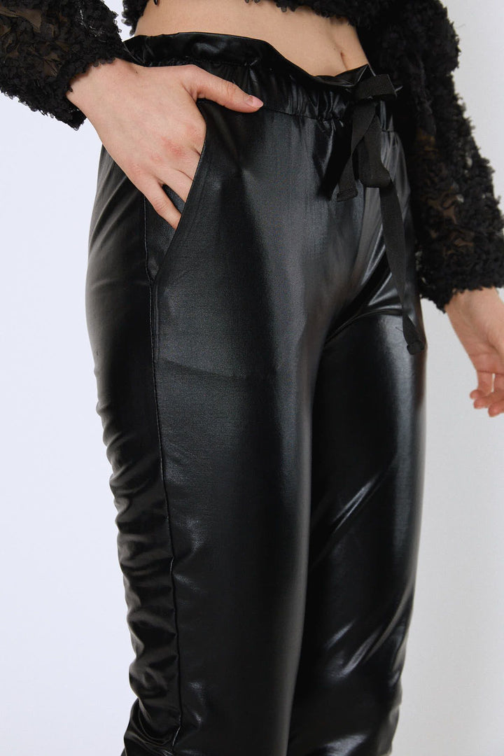 Beli Bağlamalı Cepli Jogger Pantolon Siyah