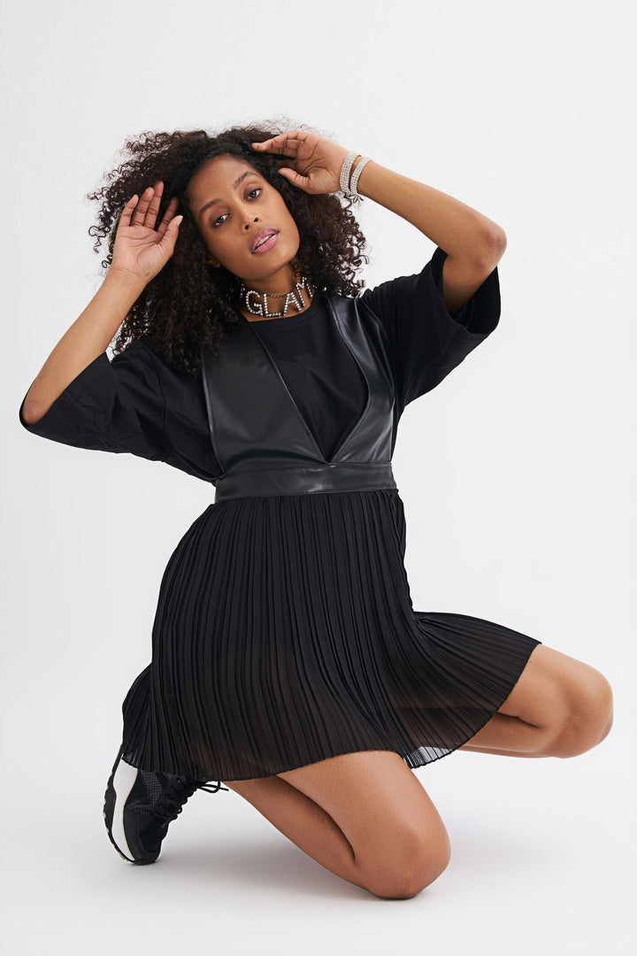 V-Neck Leather Pleated Dress Black