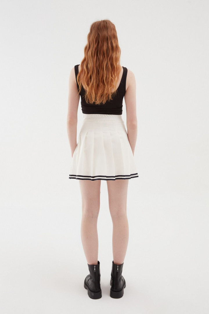 Pleat Detailed Mini Skirt White