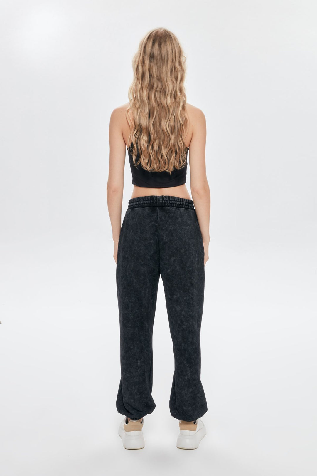 Eskitme Detaylı Lastikli Eşofman Siyah