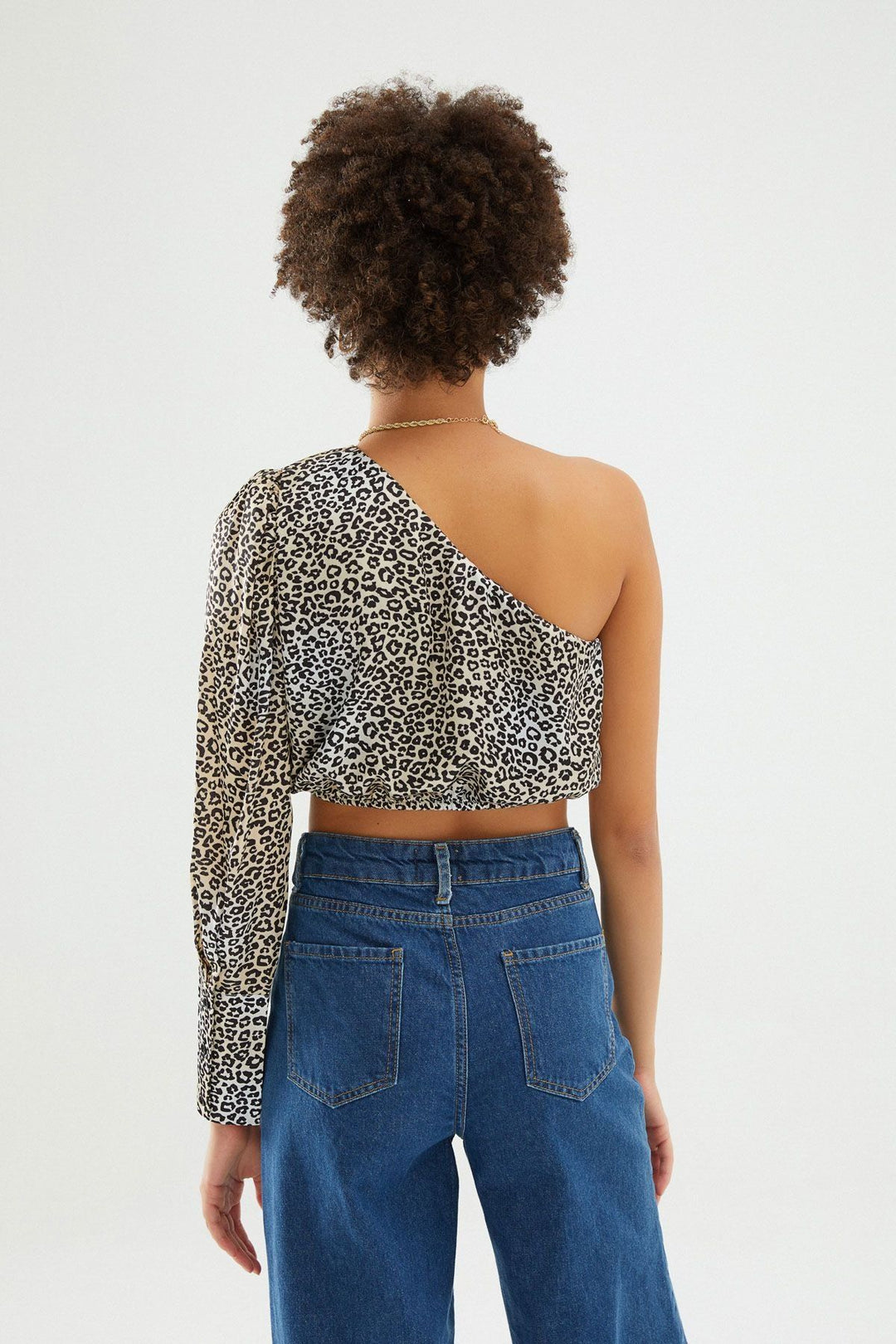 Leopar Tek Omuz Saten Bluz Kahverengi