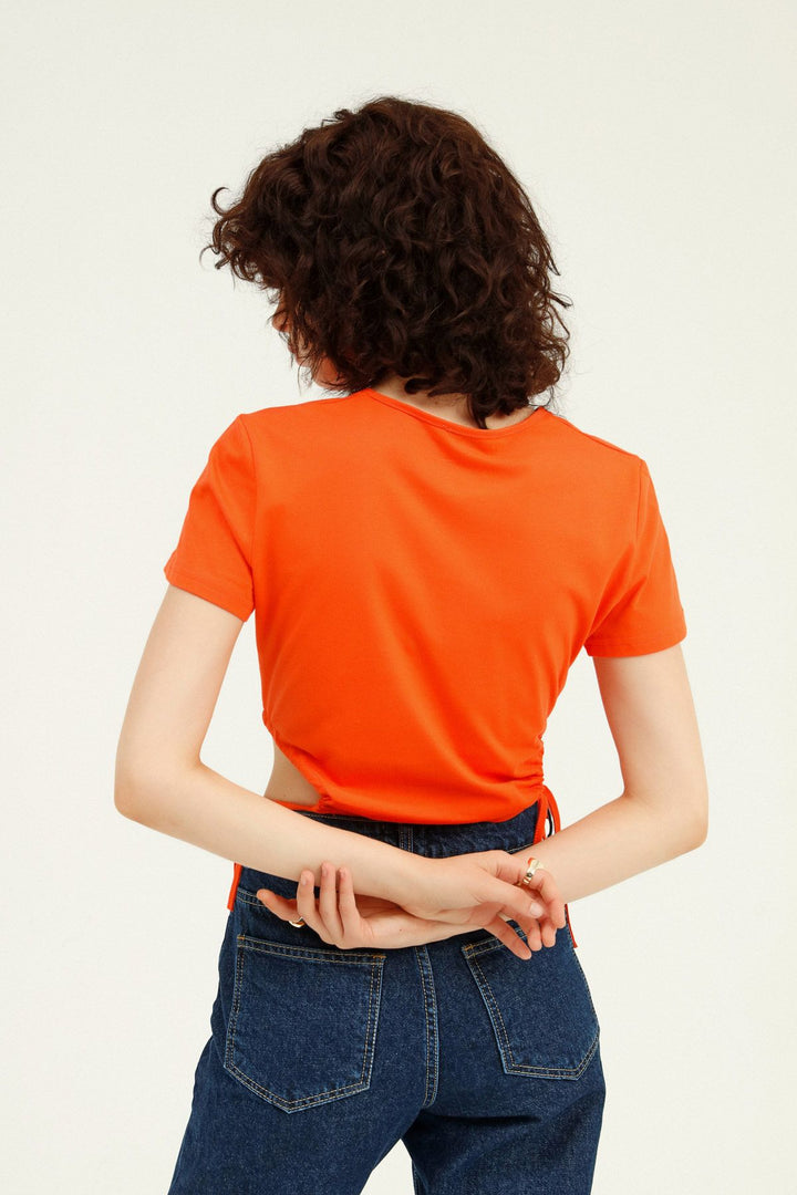 Yanları Büzgülü Dekolteli Tişört Turuncu