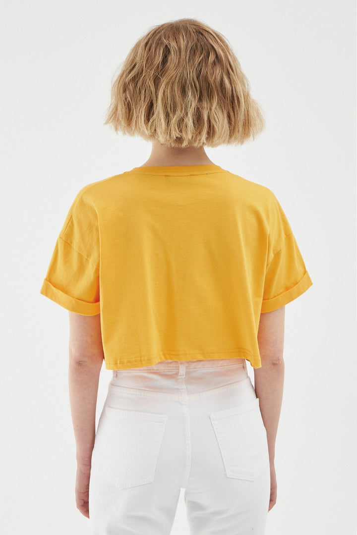 Aksesuar Baskılı Crop Tişört Turuncu
