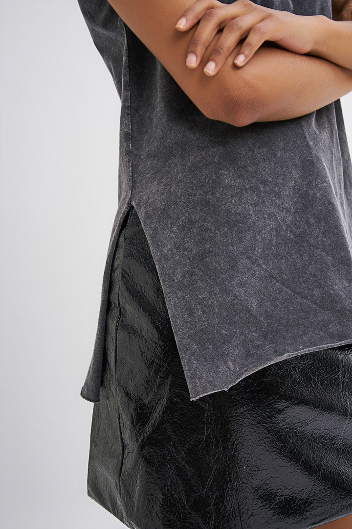 Yanı Yırtmaçlı Bisiklet Yaka Tişört Antrasit