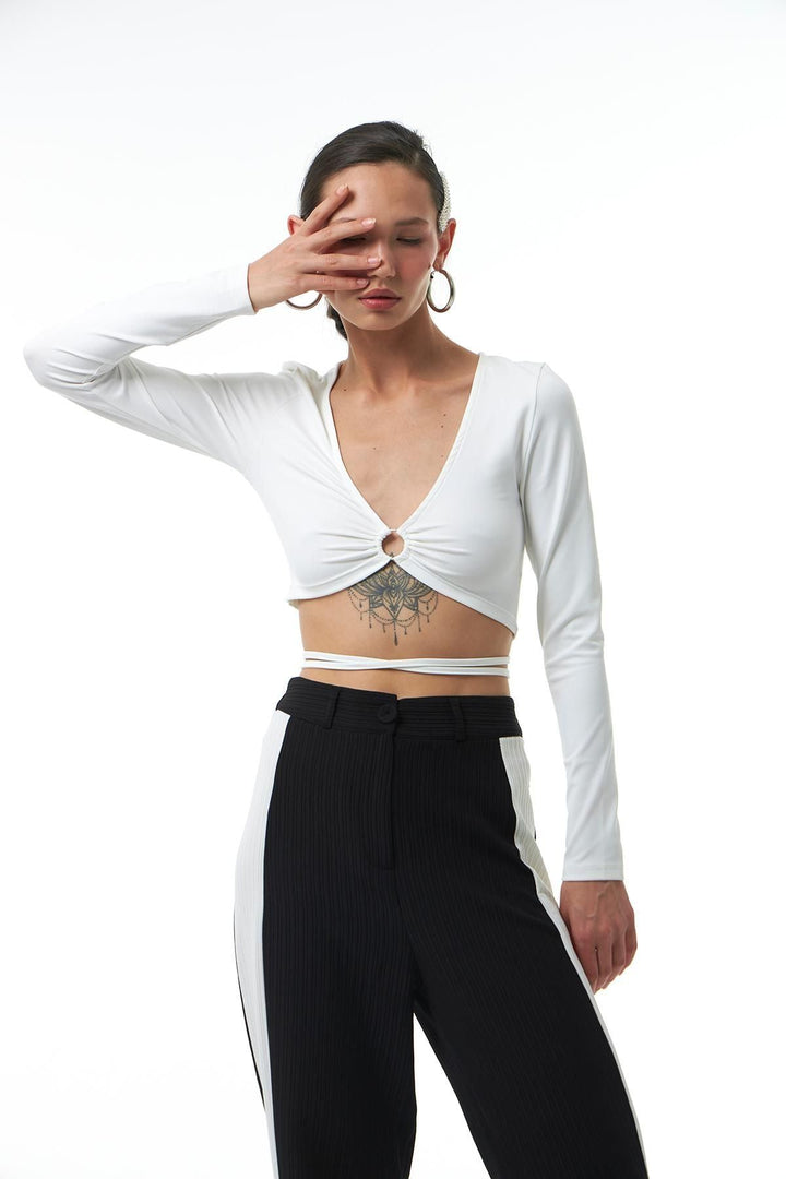 Low-cut V-Neck Blouse White