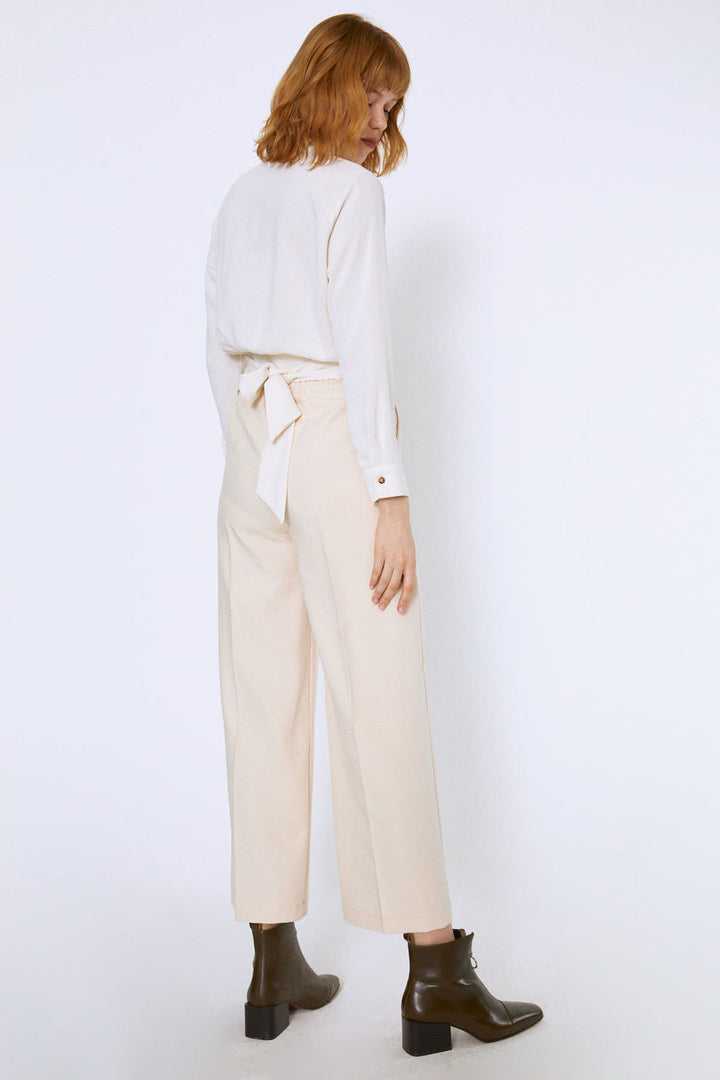 Beli Kuşakli Cepli Gömlek Ekru