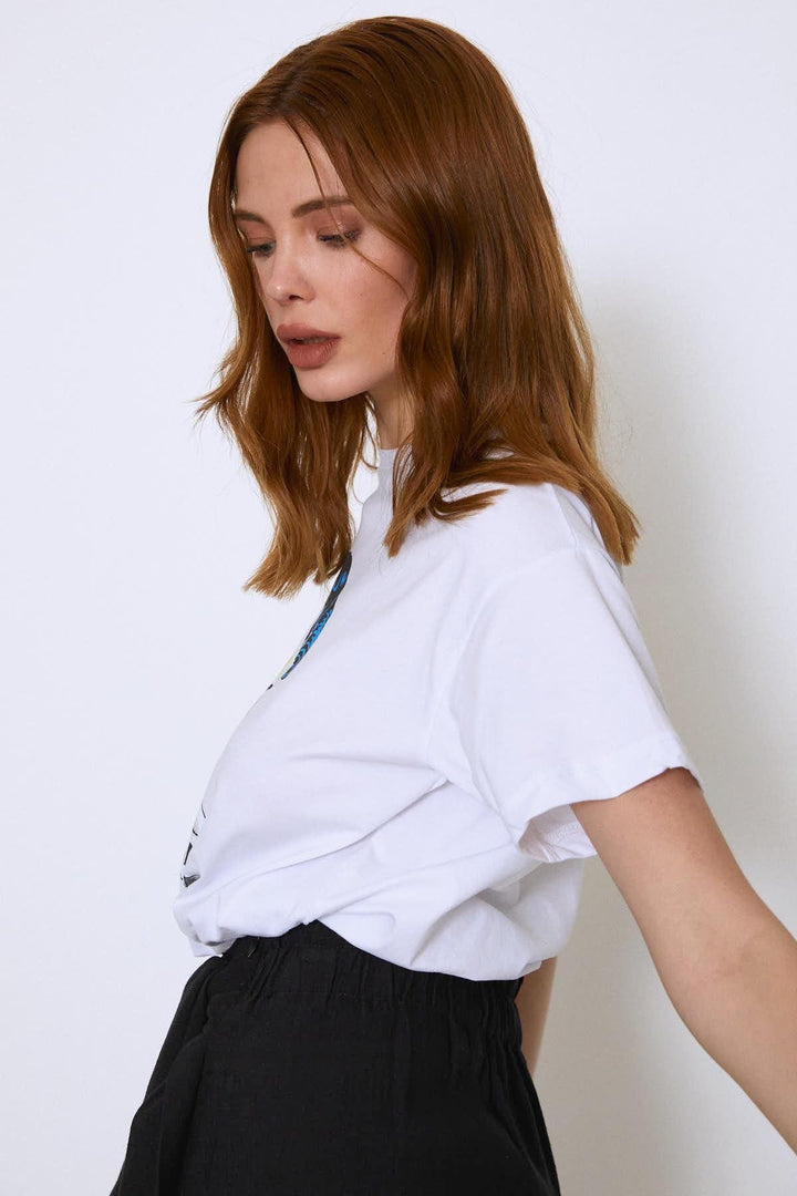 Front Printed Bottom Tie T-Shirt White