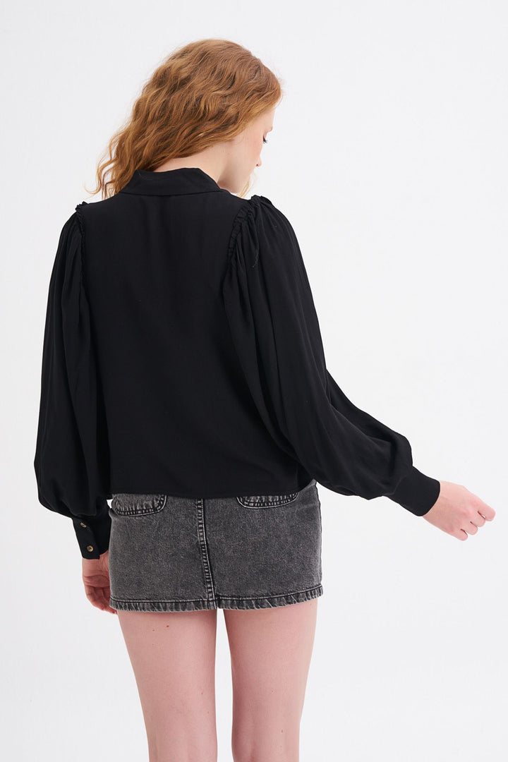 Balon Kol Fırfır Detaylı Gömlek Siyah